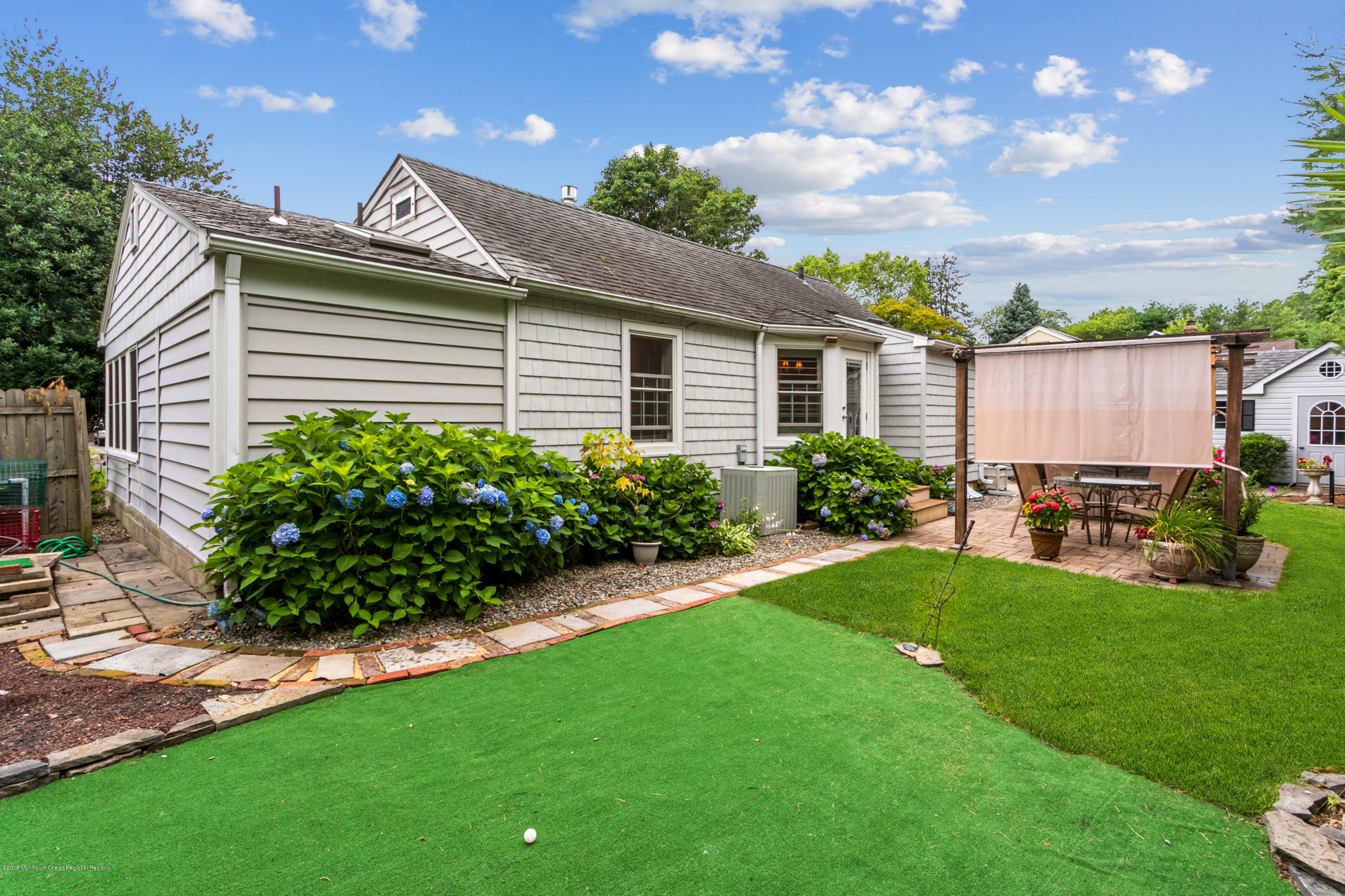 606 Locust Road Brielle, NJ 08730 - Photo 27 of 28 Mature landscaping