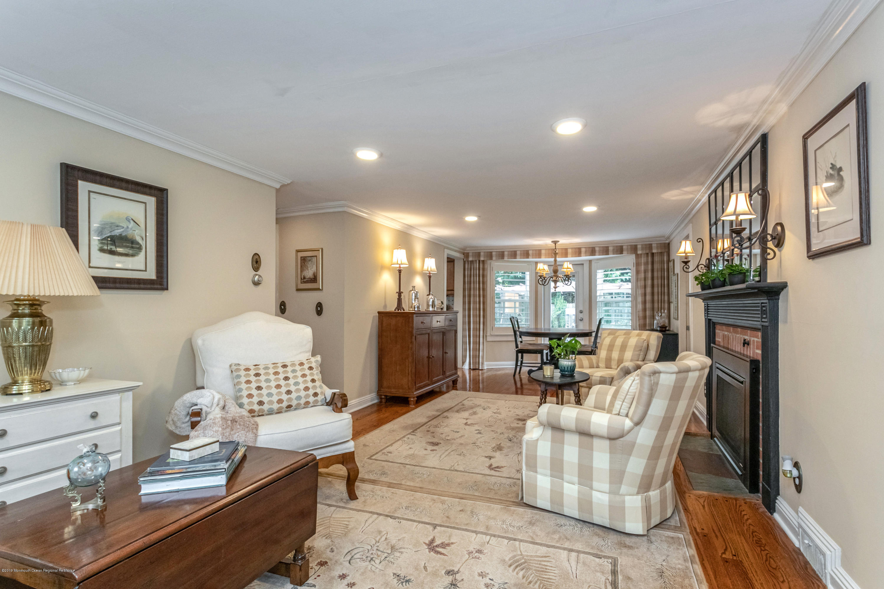 606 Locust Road Brielle, NJ 08730 - Photo 6 of 28 Open living/dining room