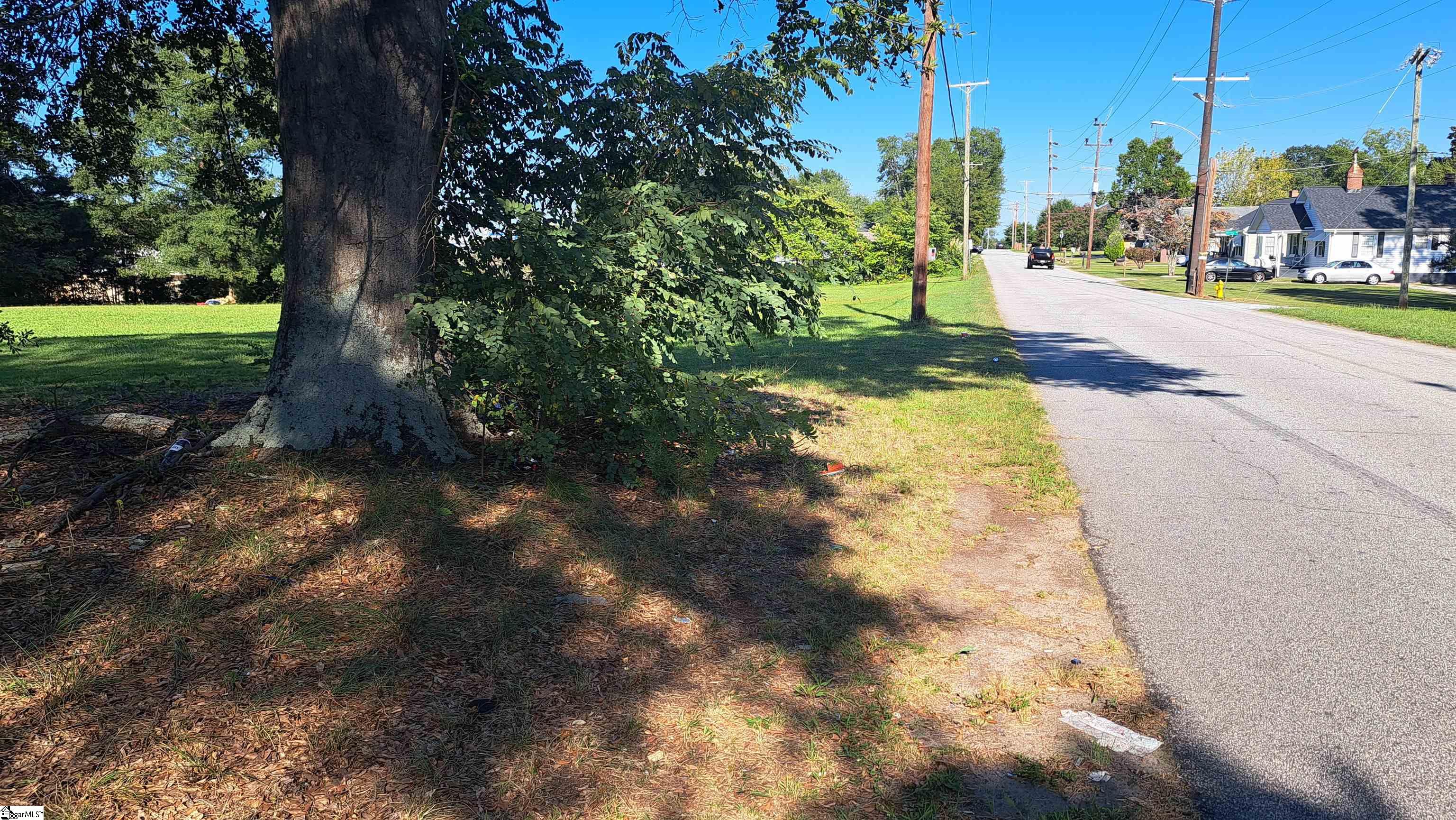 505 Hampton Road Greer, SC 29651 - Photo 6 of 10