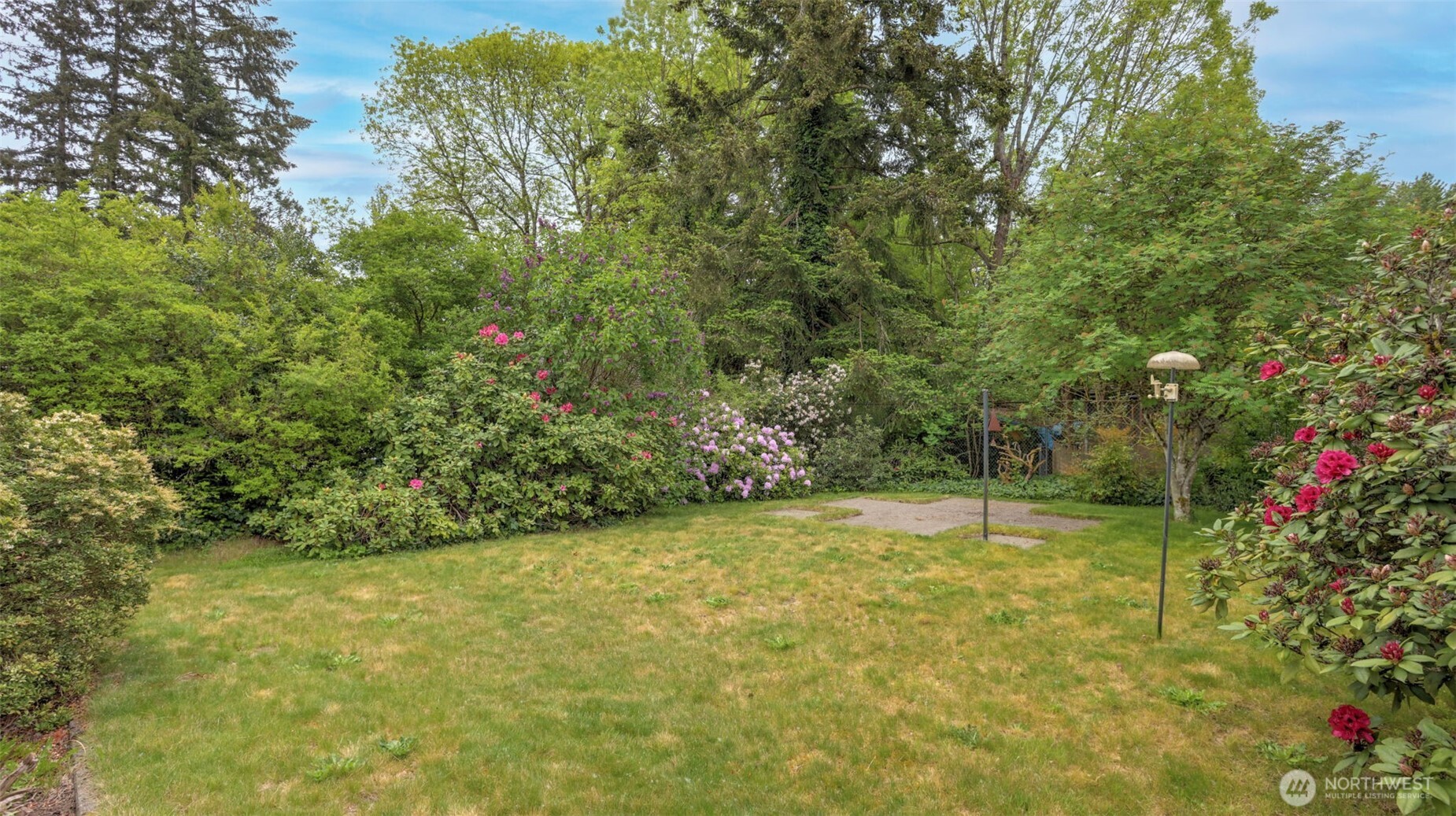 12515 Southeast 171st Street Renton, WA 98058 - Photo 22 of 24 a view of basketball court