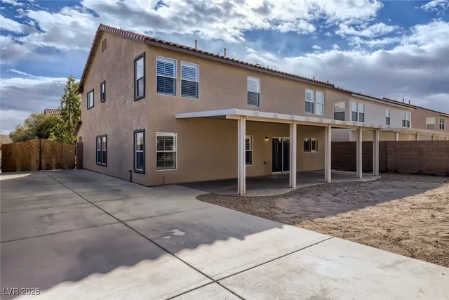 $2,679 | 8717 Apiary Wind Street, Las Vegas, NV 89131