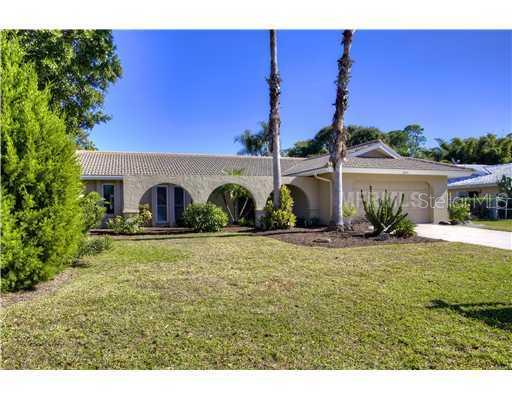 2225 Riviera Drive Sarasota, FL 34232 - Photo 1 of 1 Exterior Front