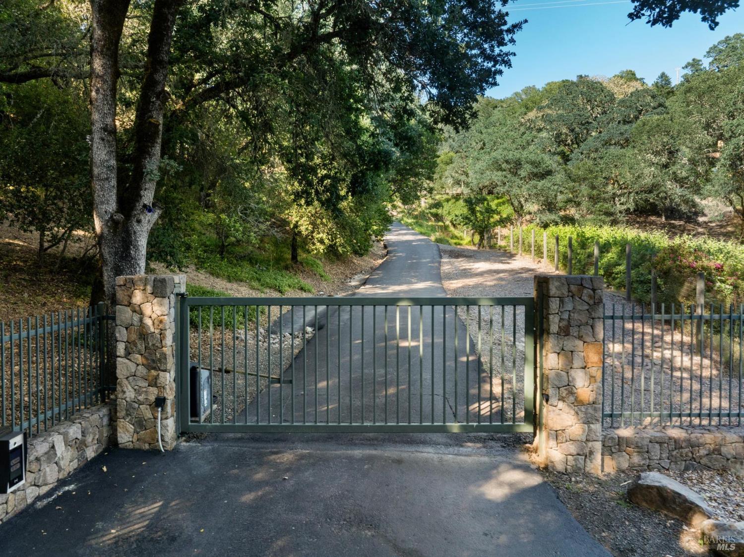 12405 Flicker Hill Road Glen Ellen, CA 95442 - Photo 5 of 58
