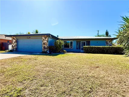 $325,000 | 1008 Southeast 25th Terrace, Cape Coral, FL 33904