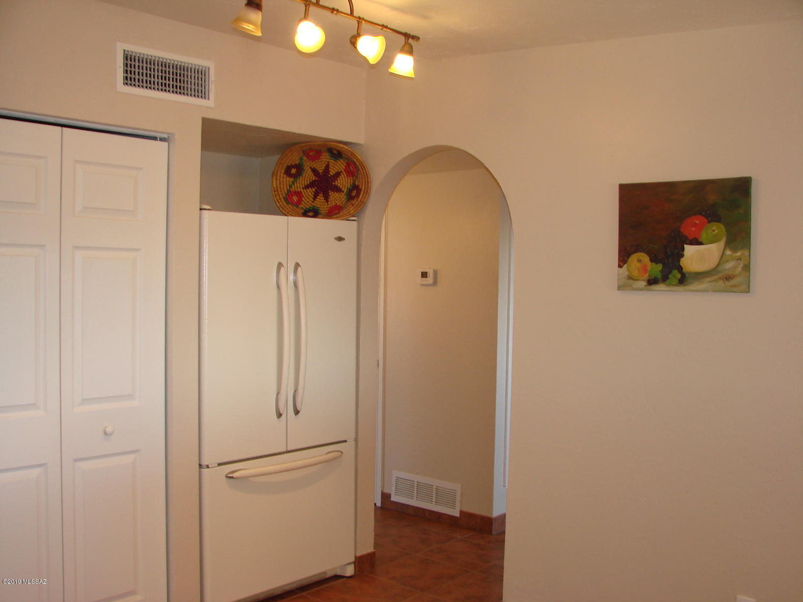 1851 West Caravelle Road Tucson, AZ 85713 - Photo 7 of 26 Gallery Image 7