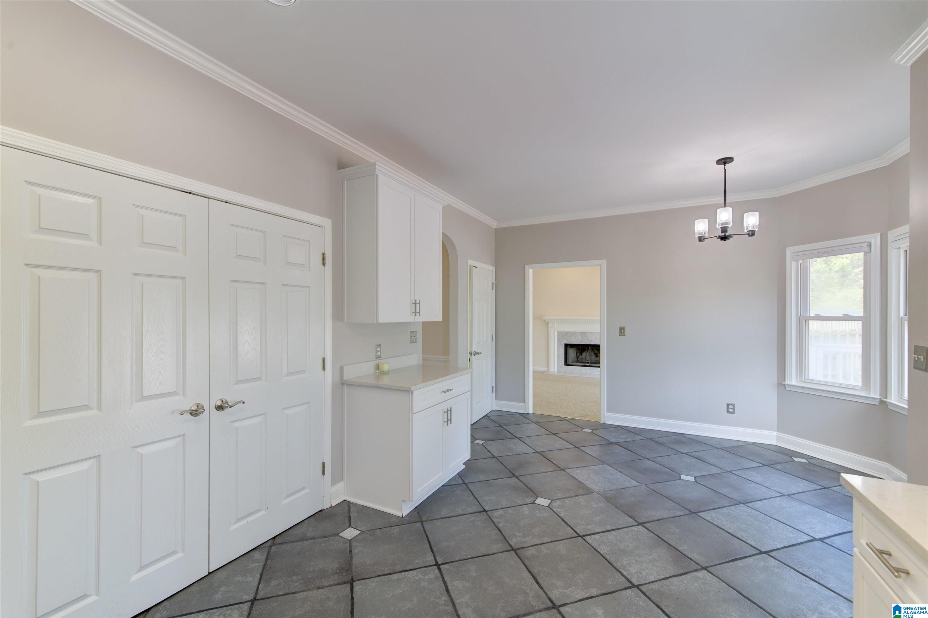 2209 Circle View Lane Birmingham, AL 35244 - Photo 14 of 34