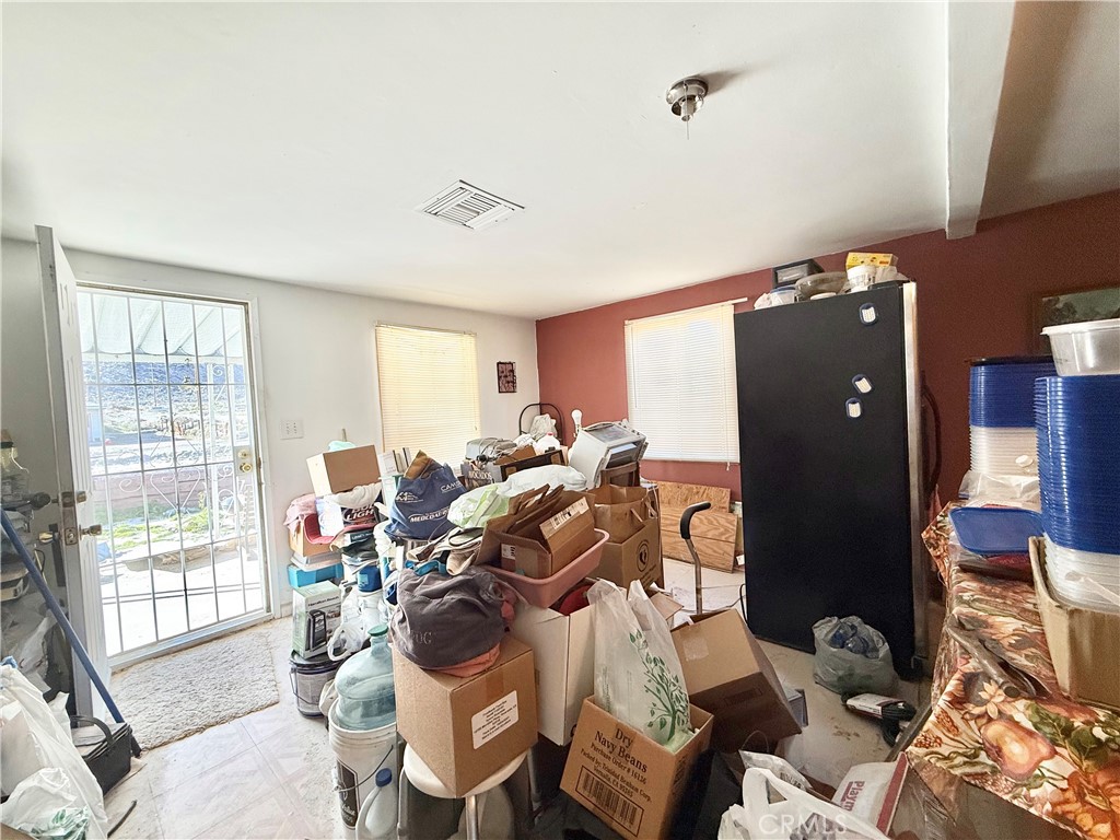 82489 3rd Street Trona, CA 93562 - Photo 5 of 33