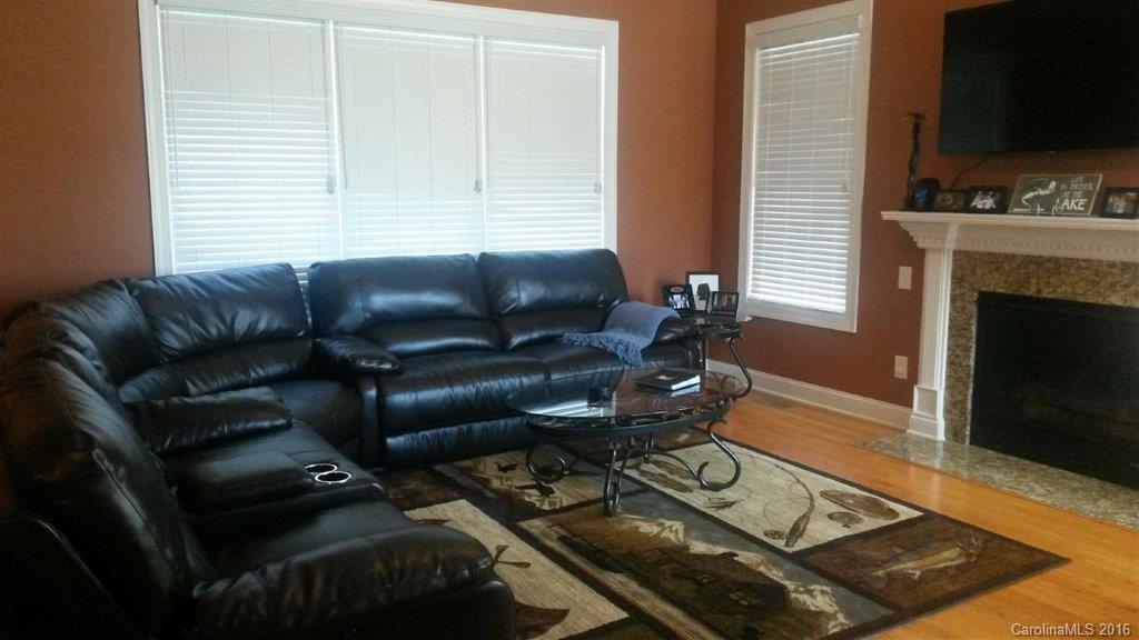 716 Flamingo Road Clover, SC 29710 - Photo 6 of 19