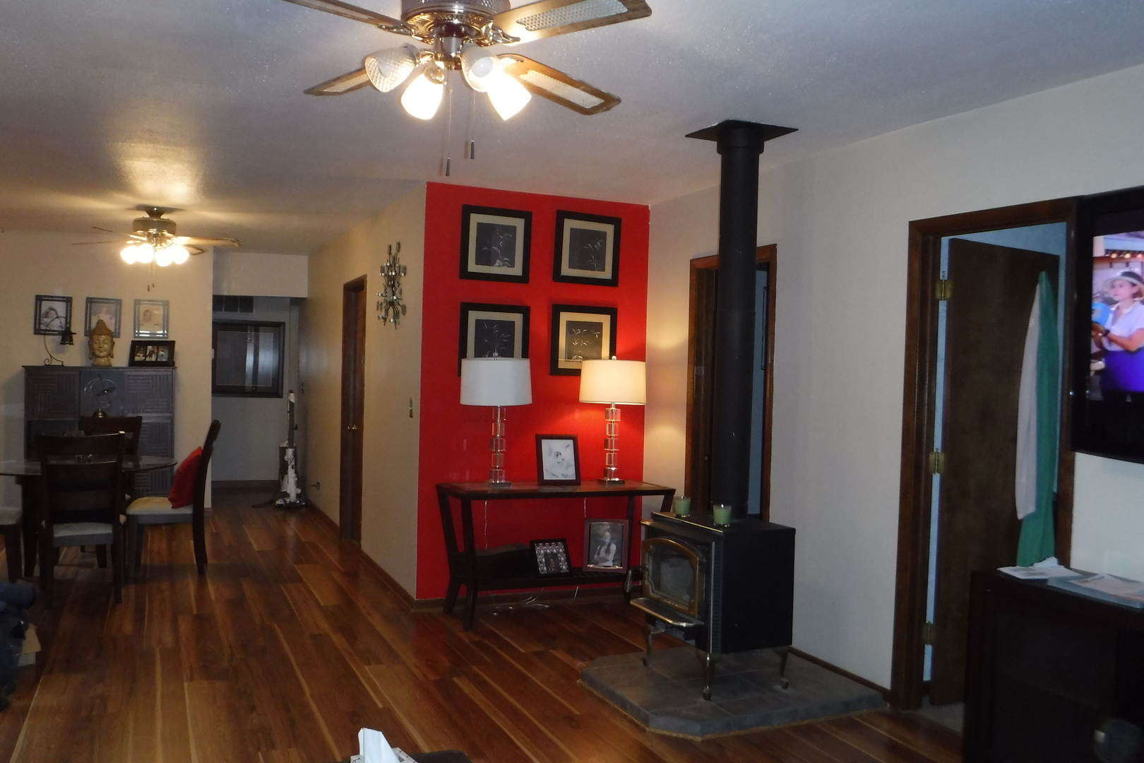 14447 Ridgeway Avenue Midlothian, IL 60445 - Photo 9 of 21 a view of a room with furniture and wooden floor