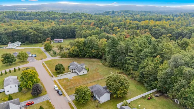 $435,000 | 10 Kim Lane, Milton, VT 05468