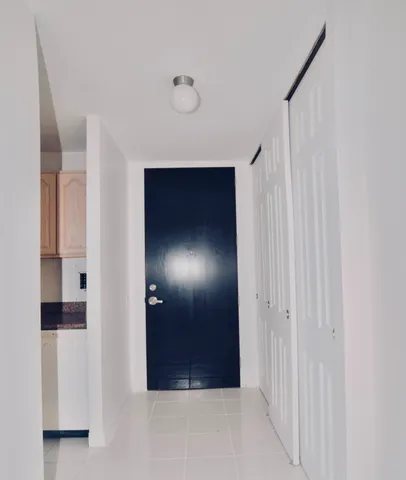 $229,000 | 535 North Michigan Avenue, Unit 1906, Chicago, IL 60611