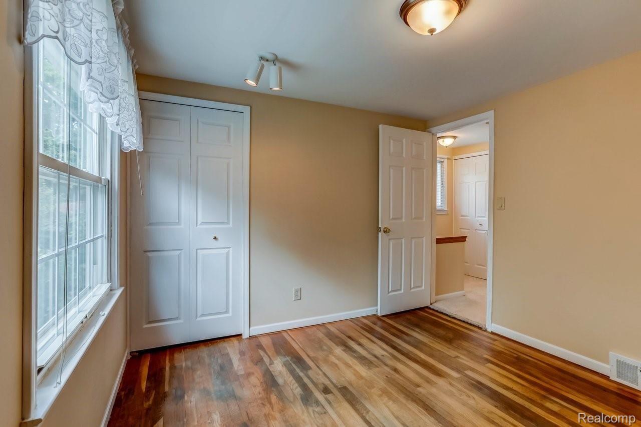 641 Reed Court Northville, MI 48167 - Photo 21 of 32 BEDROOM