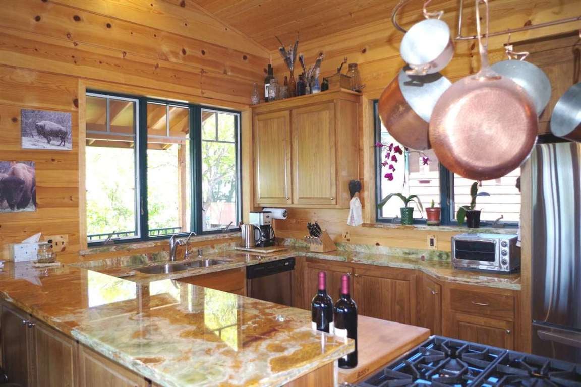 5825 Ager Road Montague, CA 96064 - Photo 6 of 27 Gallery Image 6