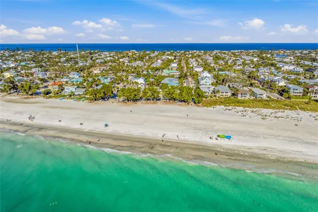 $1,095,000 | 301 Palm Avenue, Anna Maria, FL 34216