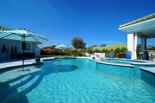 $1,649,000 | 15925 Springhill Court, Wellington, FL 33414