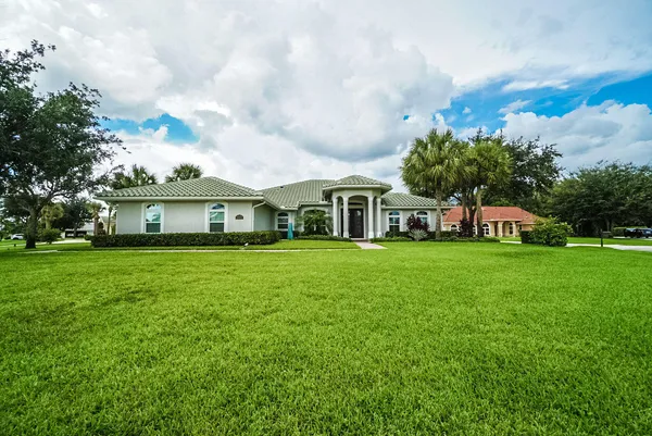 $1,649,000 | 15925 Springhill Court, Wellington, FL 33414