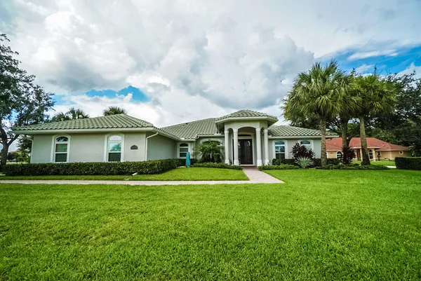 $1,649,000 | 15925 Springhill Court, Wellington, FL 33414