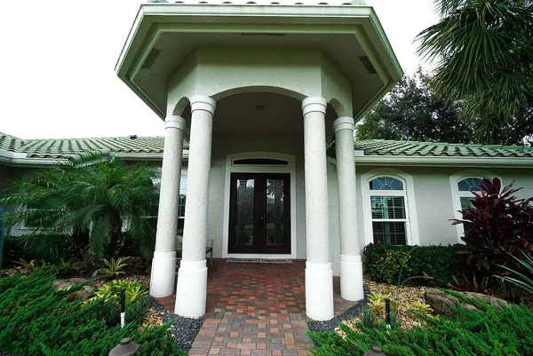 $1,649,000 | 15925 Springhill Court, Wellington, FL 33414