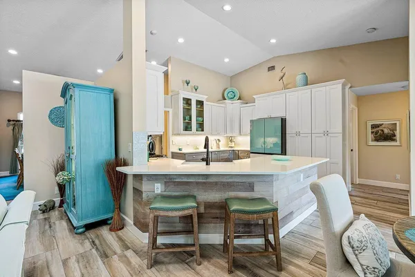 $1,649,000 | 15925 Springhill Court, Wellington, FL 33414
