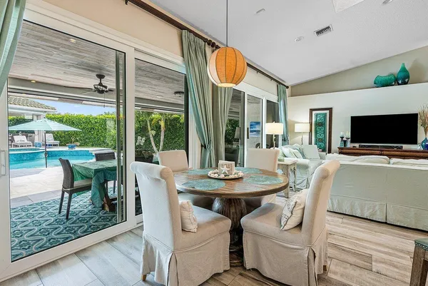 $1,649,000 | 15925 Springhill Court, Wellington, FL 33414