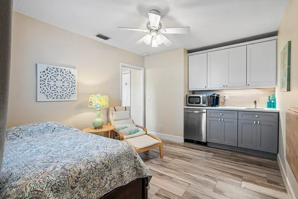 $1,649,000 | 15925 Springhill Court, Wellington, FL 33414