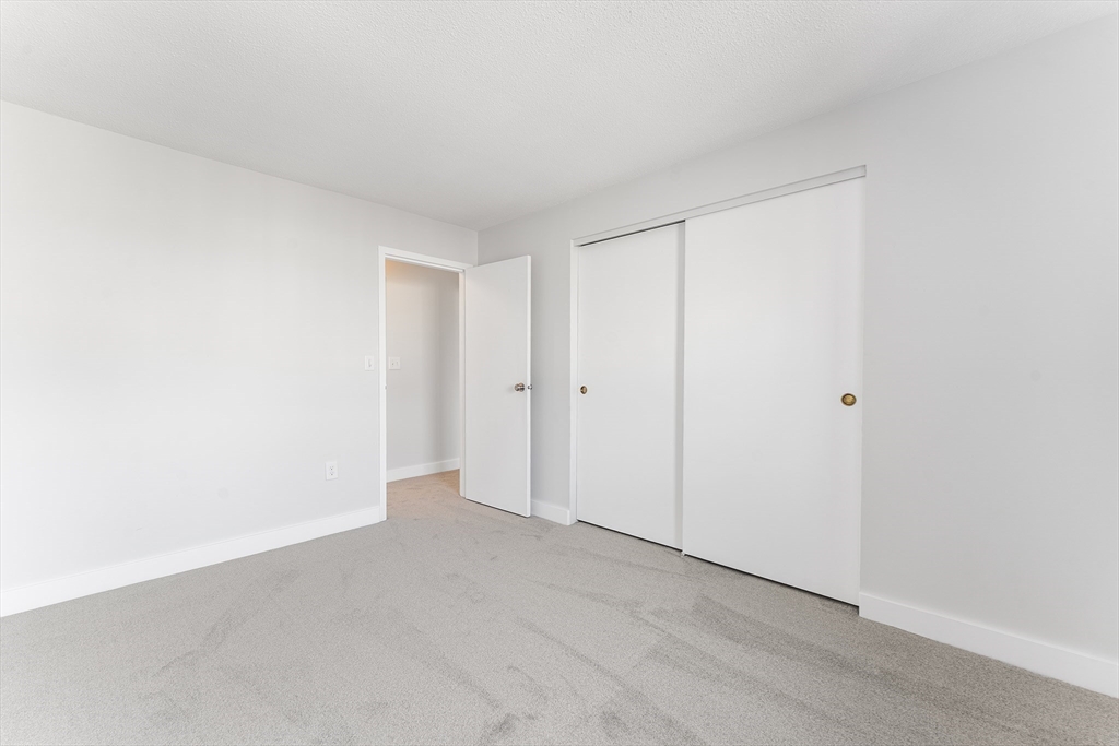 1 Summit Drive, Unit 58 Reading, MA 01867 - Photo 19 of 31