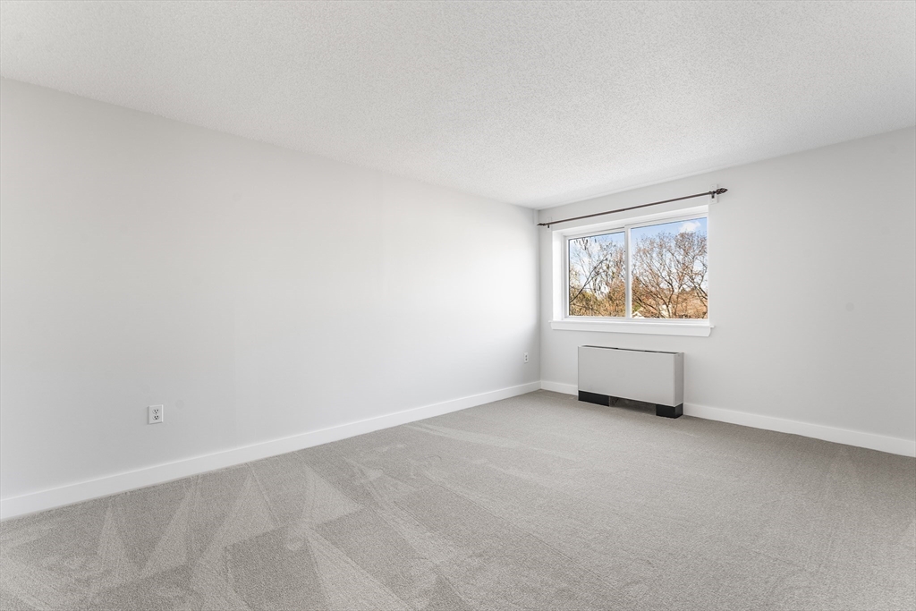 1 Summit Drive, Unit 58 Reading, MA 01867 - Photo 22 of 31