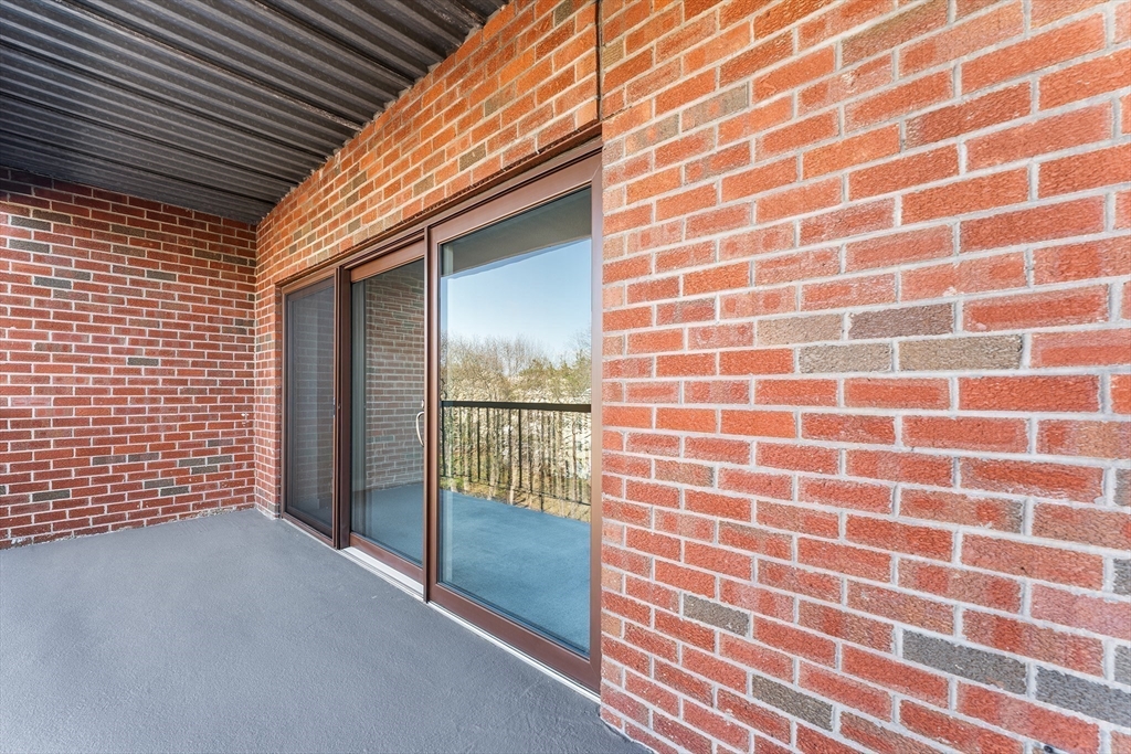 1 Summit Drive, Unit 58 Reading, MA 01867 - Photo 25 of 31