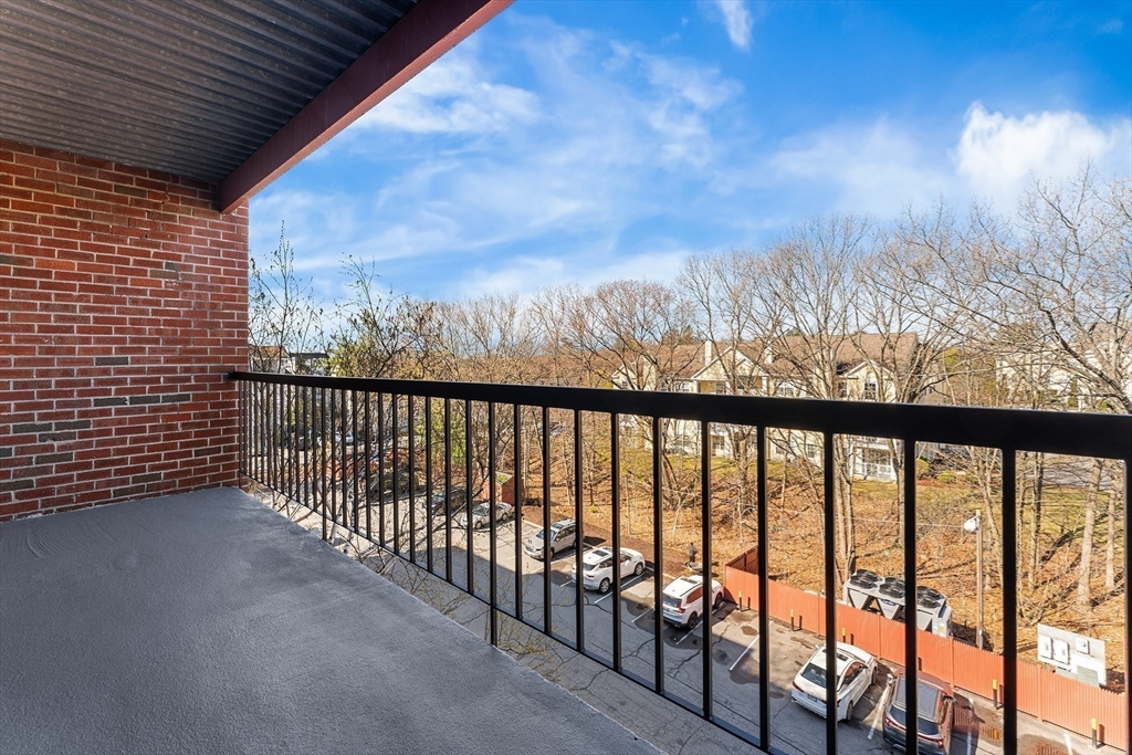 1 Summit Drive, Unit 58 Reading, MA 01867 - Photo 26 of 31