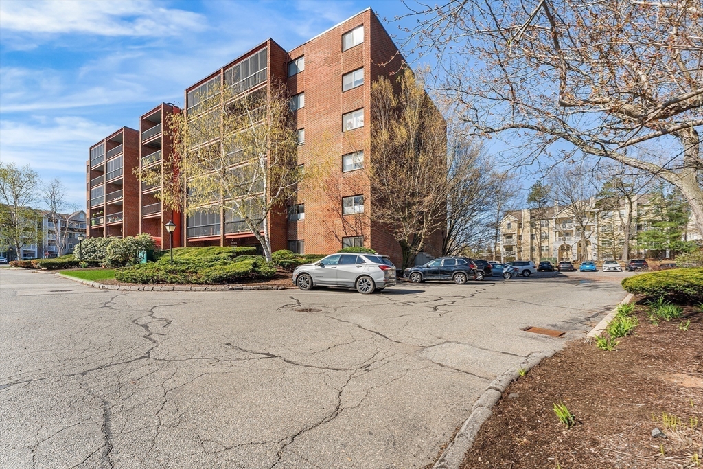 1 Summit Drive, Unit 58 Reading, MA 01867 - Photo 29 of 31