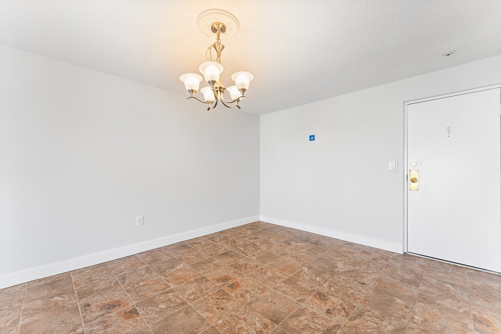1 Summit Drive, Unit 58 Reading, MA 01867 - Photo 5 of 31