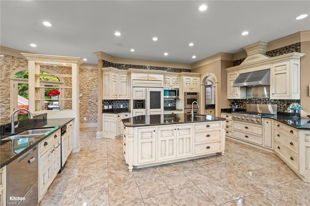 4244 Rock Bridge Road High Point, NC 27262 - Photo 6 of 46 Gallery Image 6