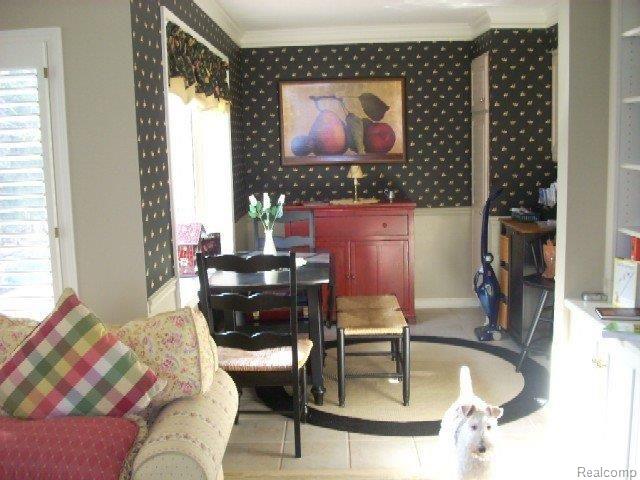 85 Colonial Road Grosse Pointe, MI 48236 - Photo 11 of 12 85 Colonial Breakfast area 11