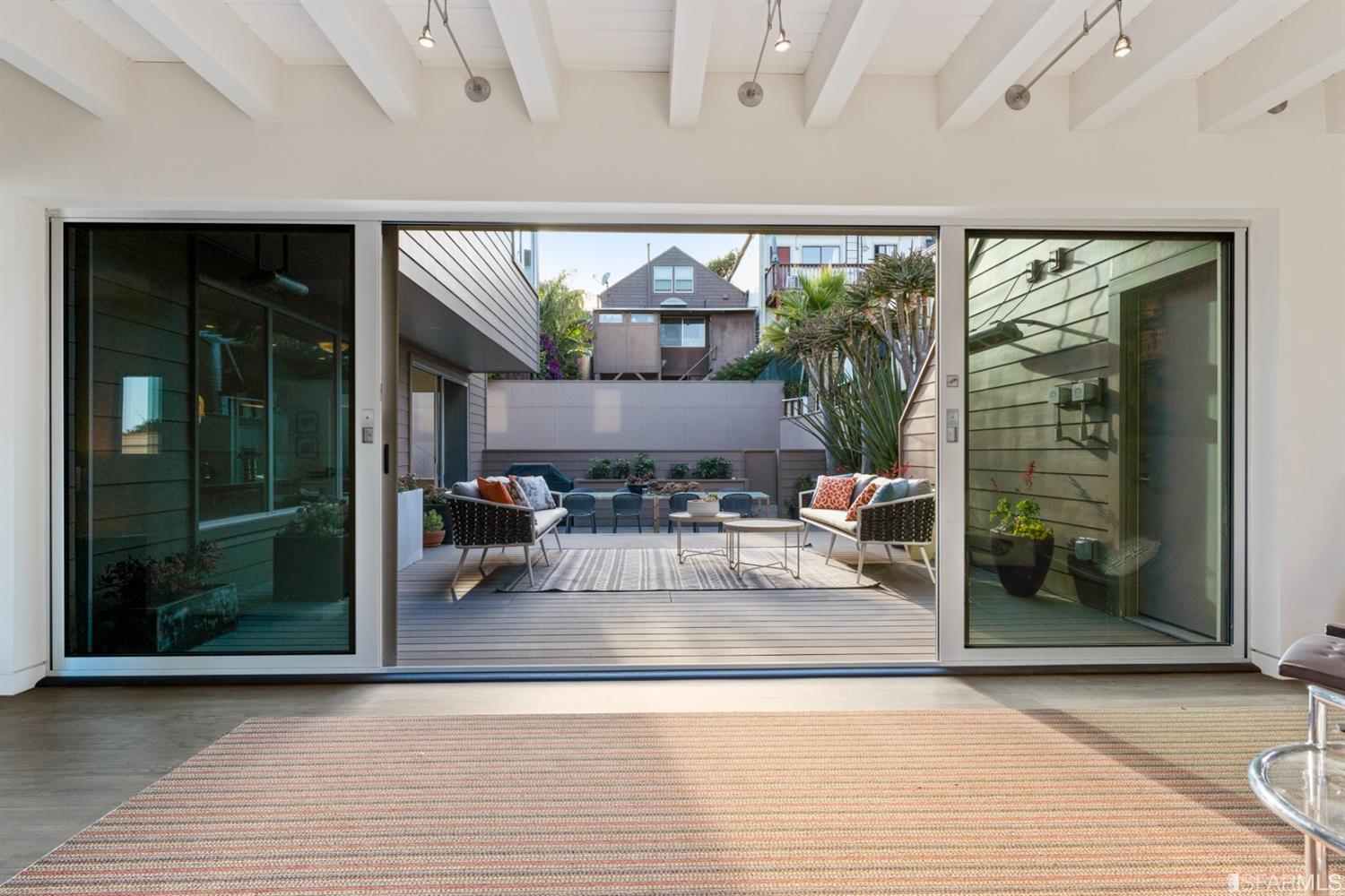 172 Prentiss Street San Francisco, CA 94110 - Photo 11 of 73