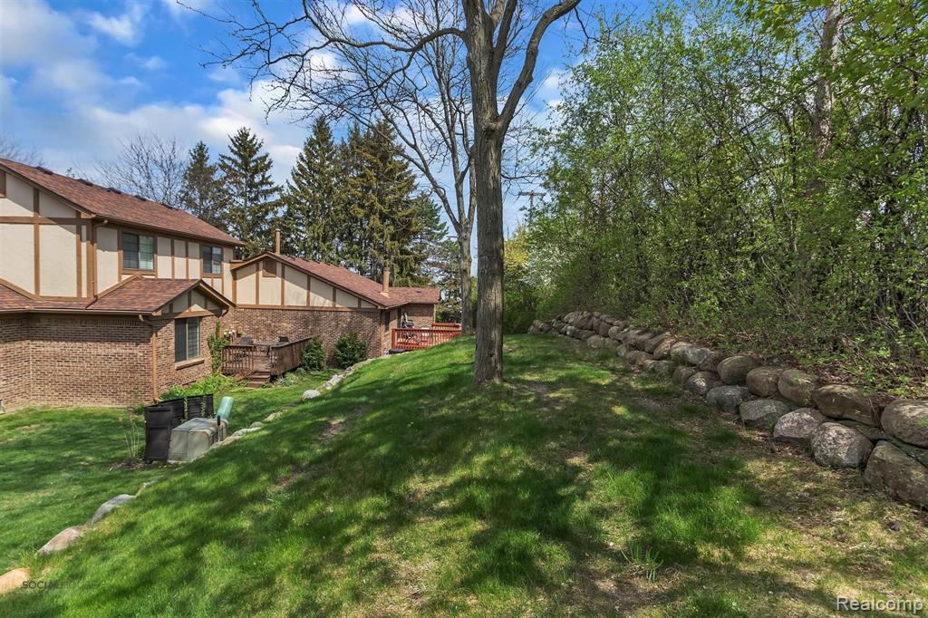 22311 Chelsea Lane Novi, MI 48167 - Photo 45 of 49