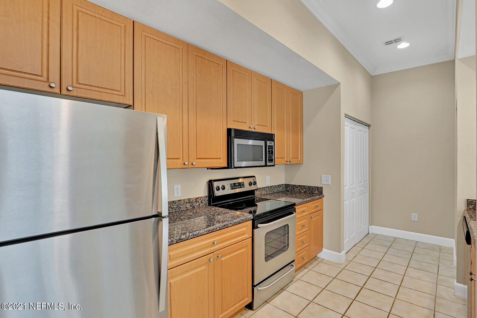 9745 Touchton Road, Unit 2228 Jacksonville, FL 32246 - Photo 12 of 53 Kitchen 1