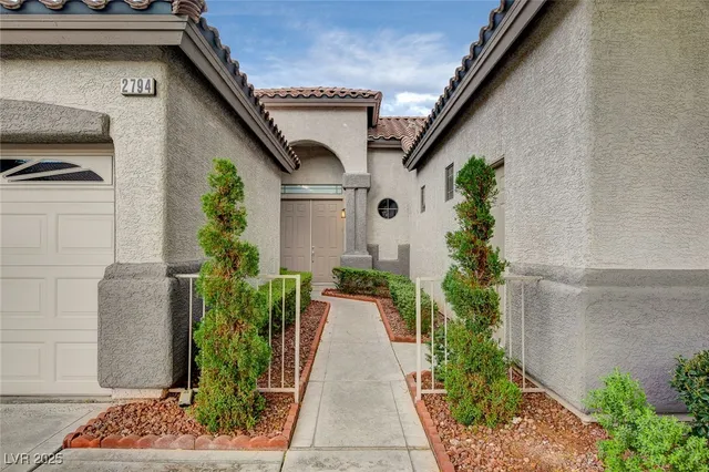 $3,790 | 2794 Glen Port Street, Las Vegas, NV 89135