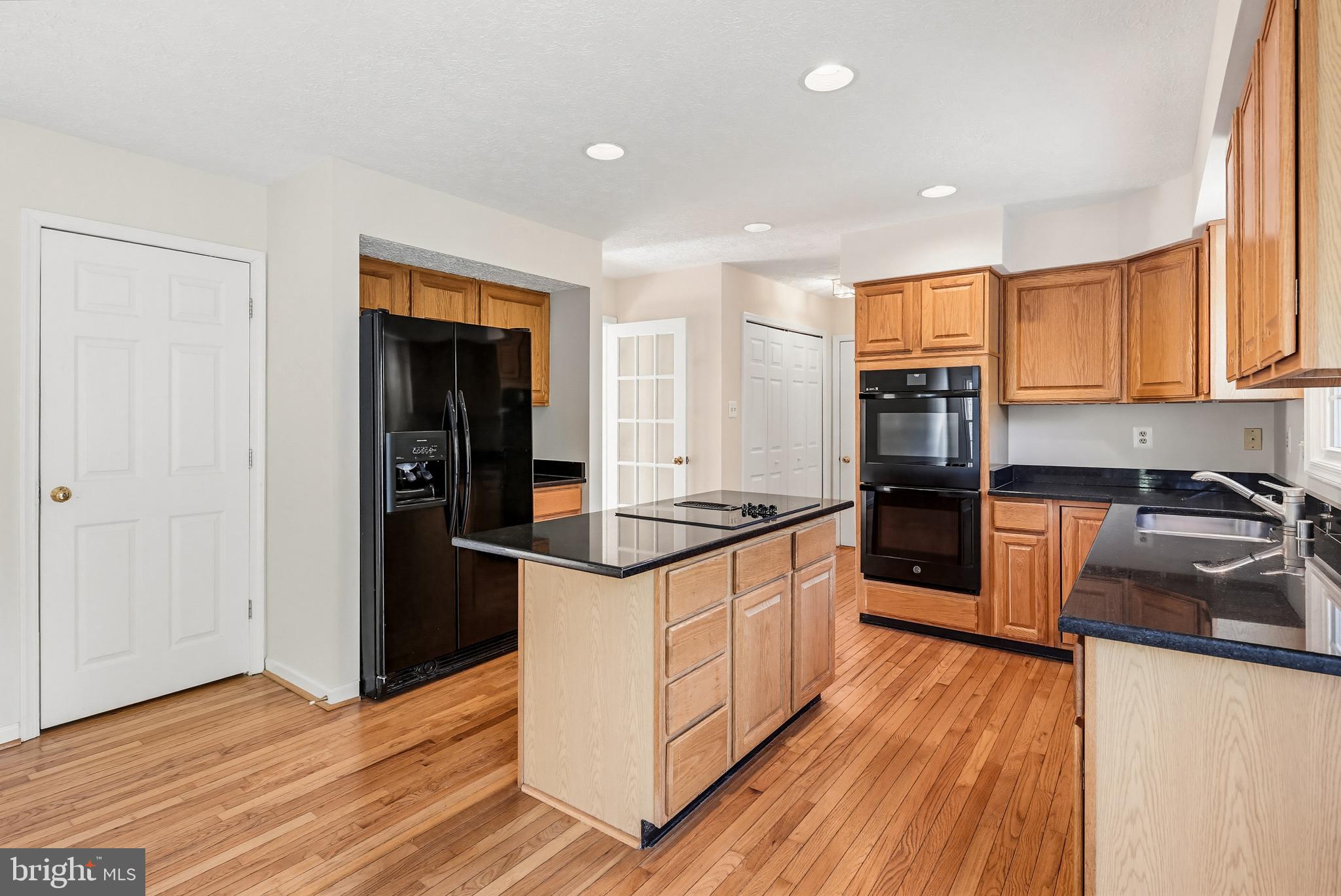 8266 Spring Branch Court Laurel, MD 20723 - Photo 17 of 73 Kitchen - pantry