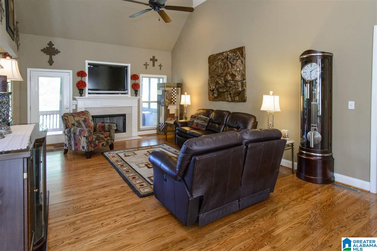 616 Emerald Trace Chelsea, AL 35043 - Photo 10 of 49