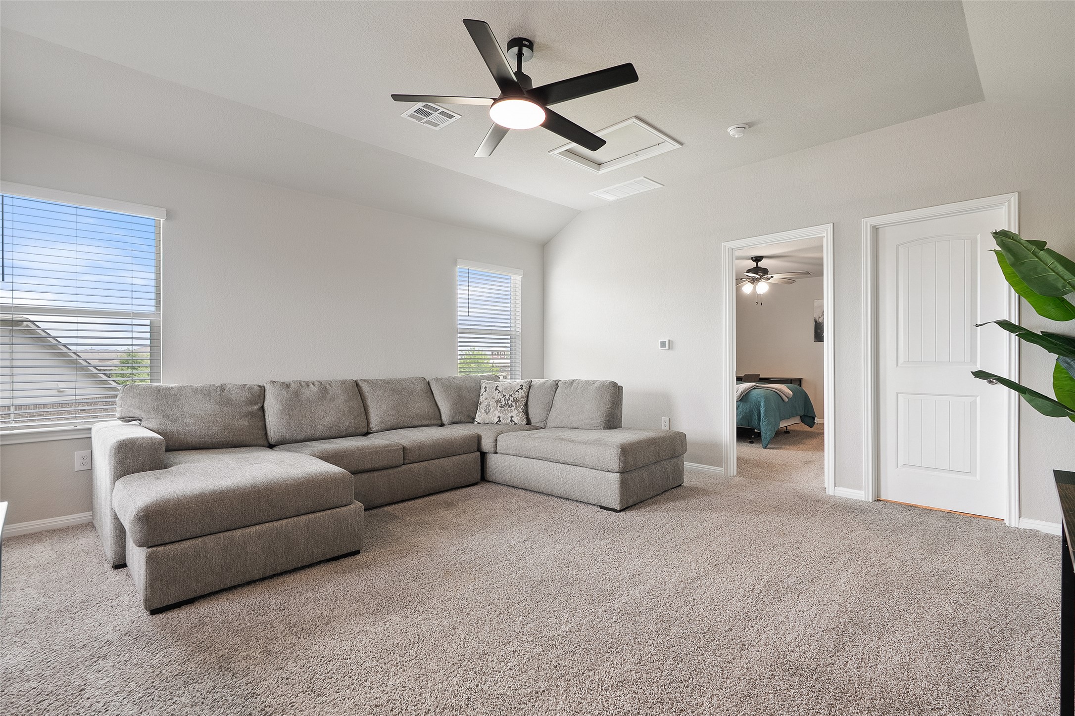 146 Brunnen Way Georgetown, TX 78626 - Photo 23 of 32 Bonus Room upstairs