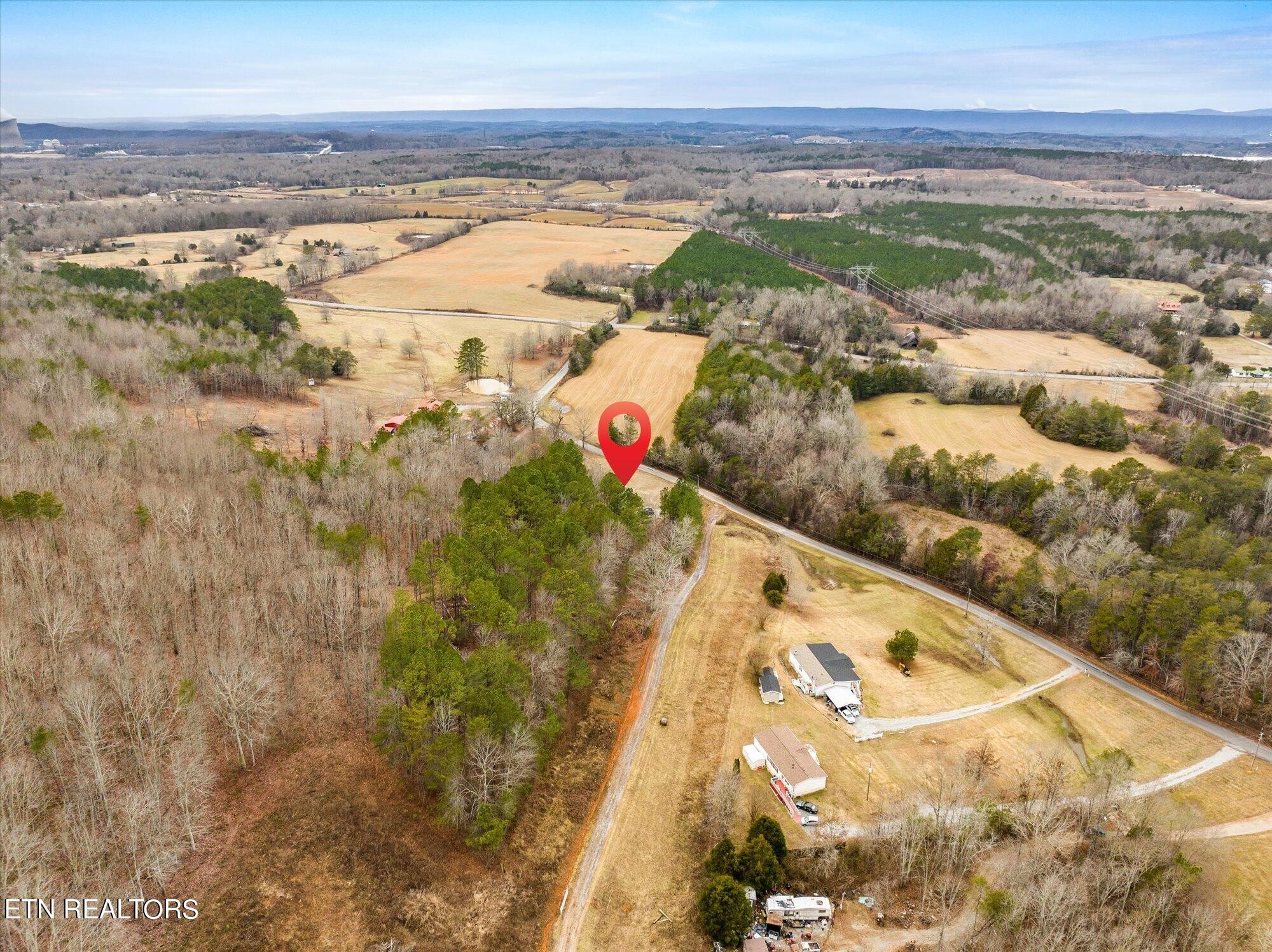 2785 Wasson Road Ten Mile, TN 37880 - Photo 5 of 16 a view of an ocean view