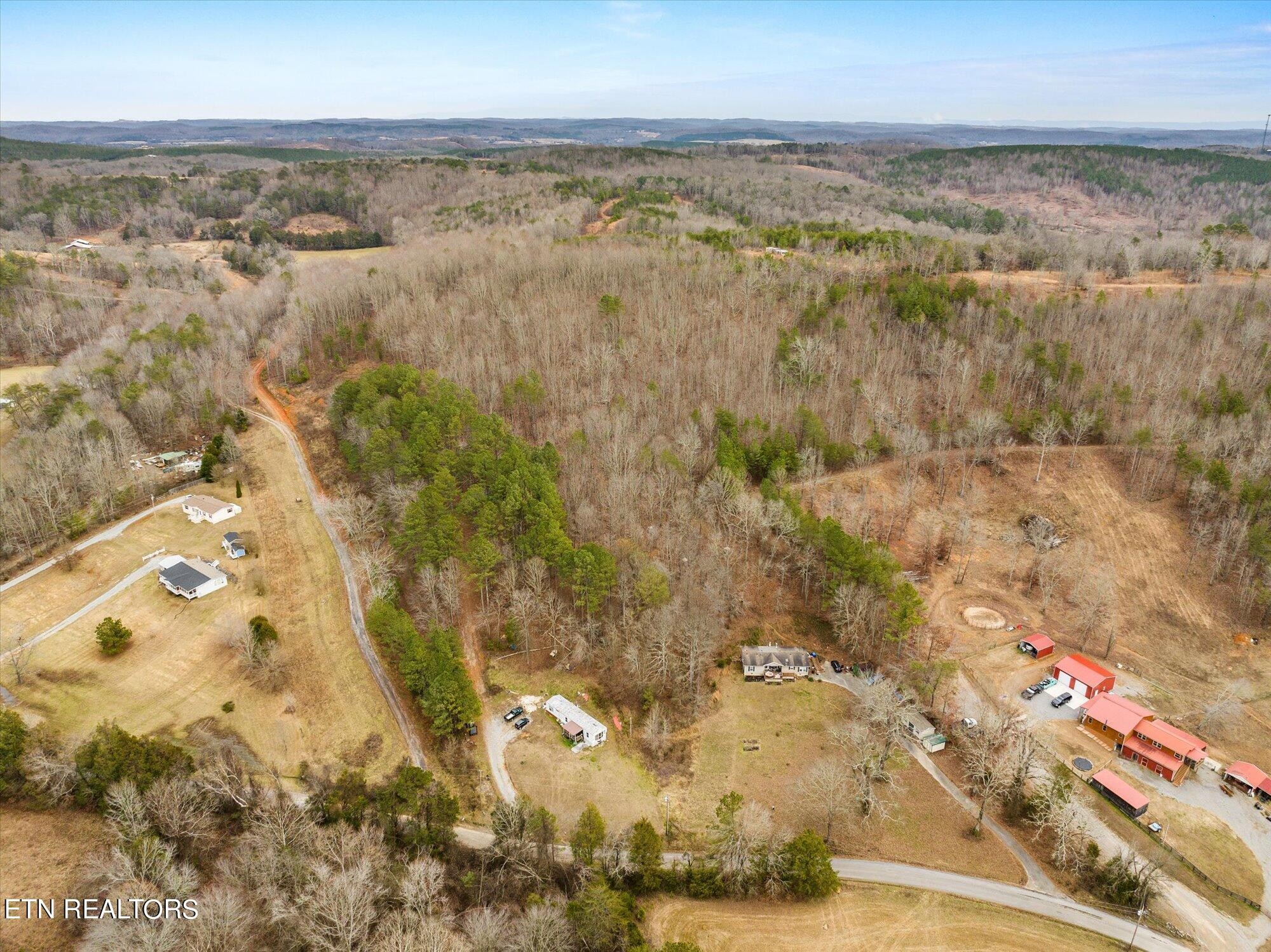2785 Wasson Road Ten Mile, TN 37880 - Photo 9 of 16 a view of city and ocean