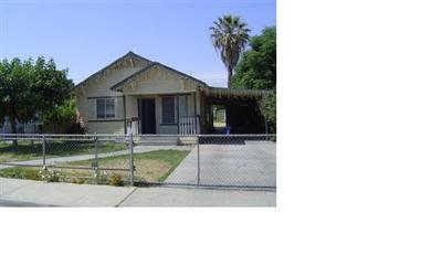 631 Merced Street Parlier, CA 93648 - Photo 3 of 4 Gallery Image 3