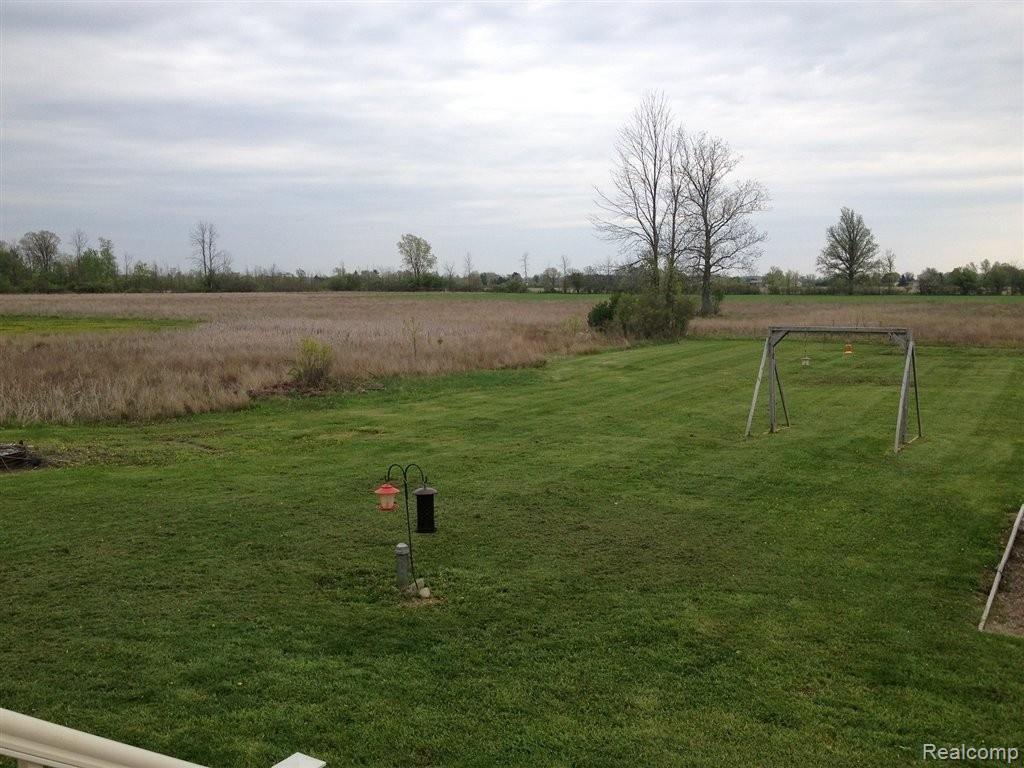10423 Dolan Road Columbus, MI 48063 - Photo 5 of 25 6.JPG