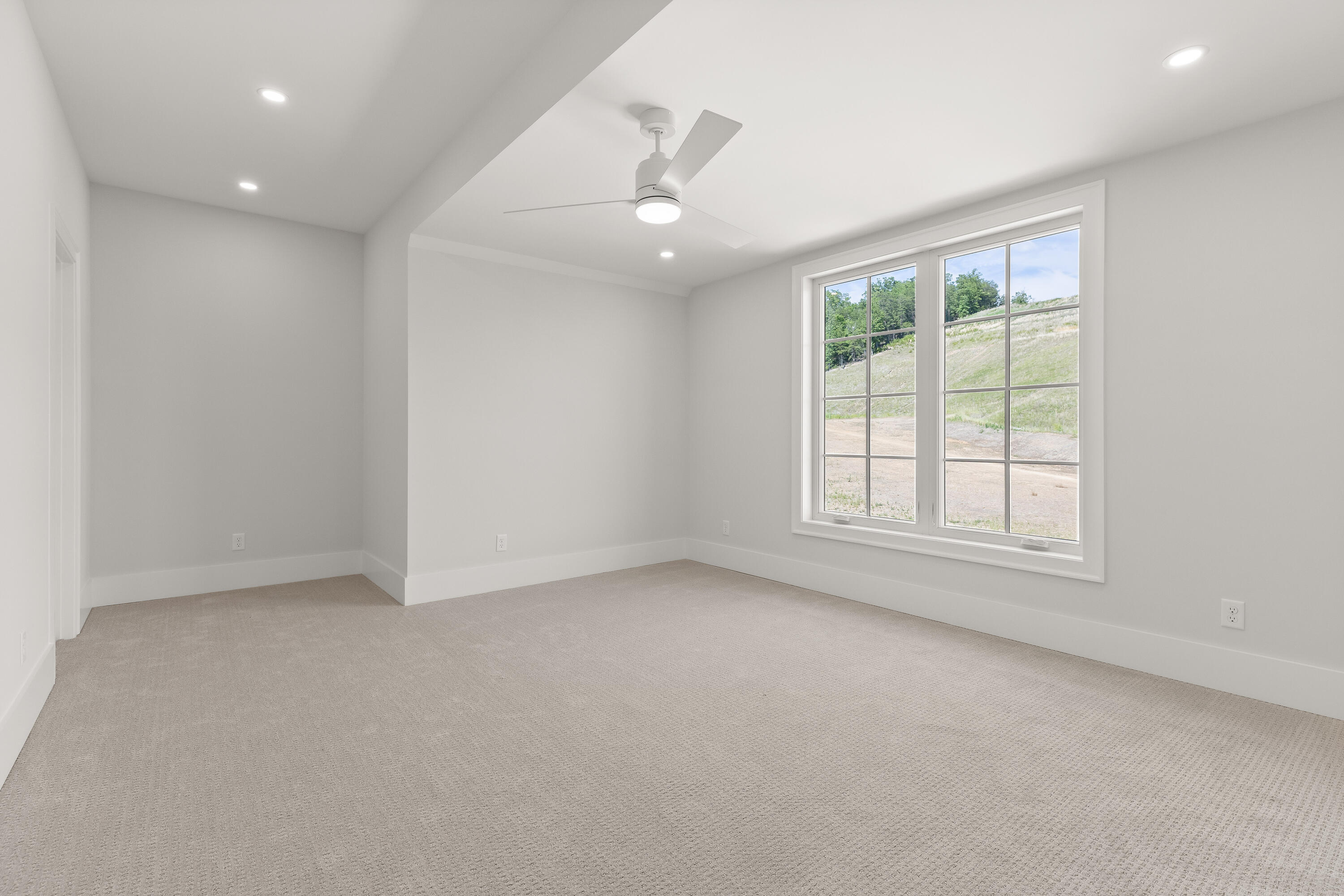 1337 London Wds Way, Unit 15 Apison, TN 37302 - Photo 27 of 32 Additional Upstairs Bedroom