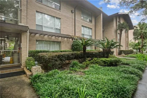 $275,000 | 4007 St Charles Avenue, Unit 218, New Orleans, LA 70115