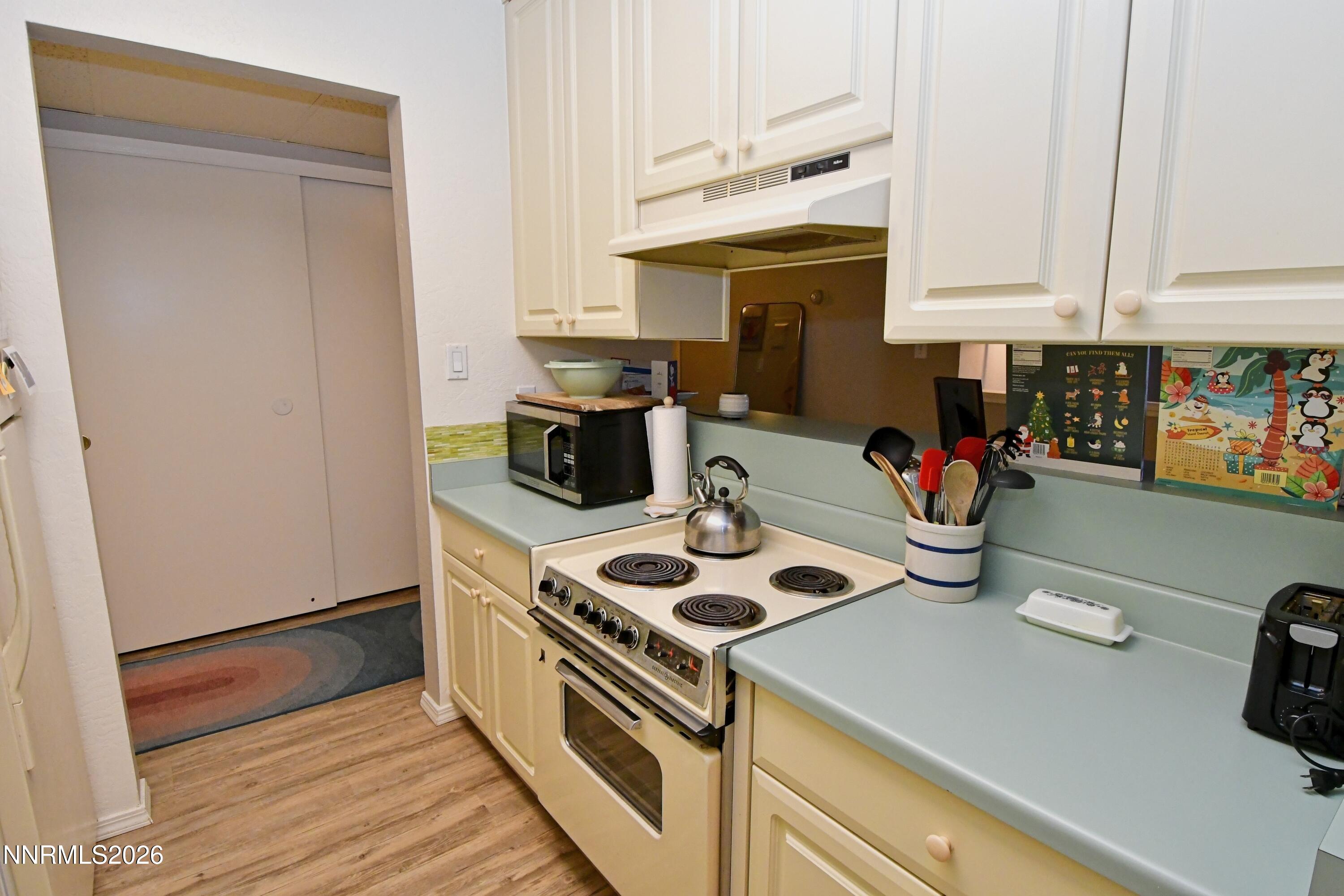 2955 Lakeside Drive, Unit 301 Reno, NV 89509 - Photo 2 of 13 DSC_1966