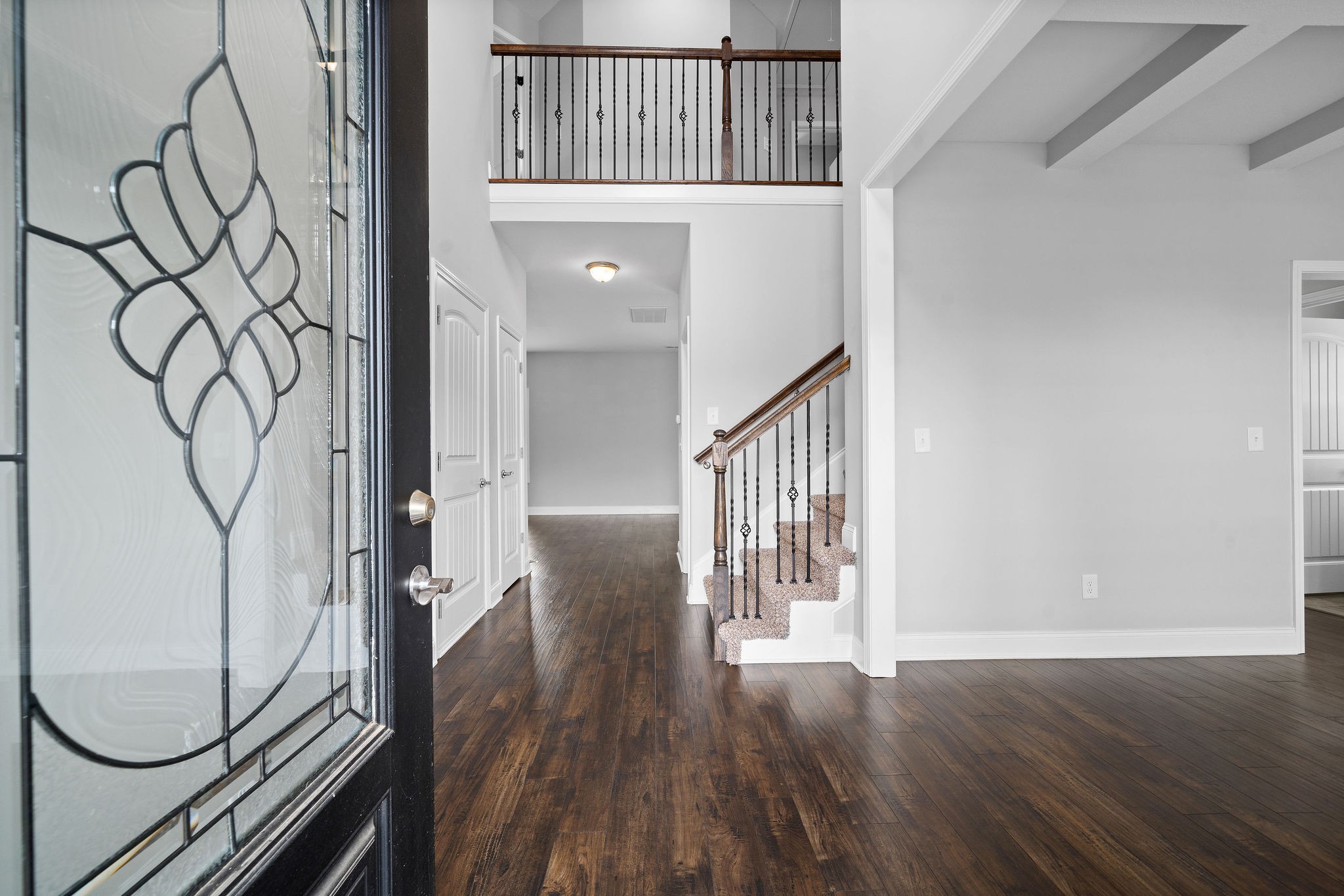 1008 Barnhill Road Clarksville, TN 37043 - Photo 5 of 44 a view of entryway with wooden floor