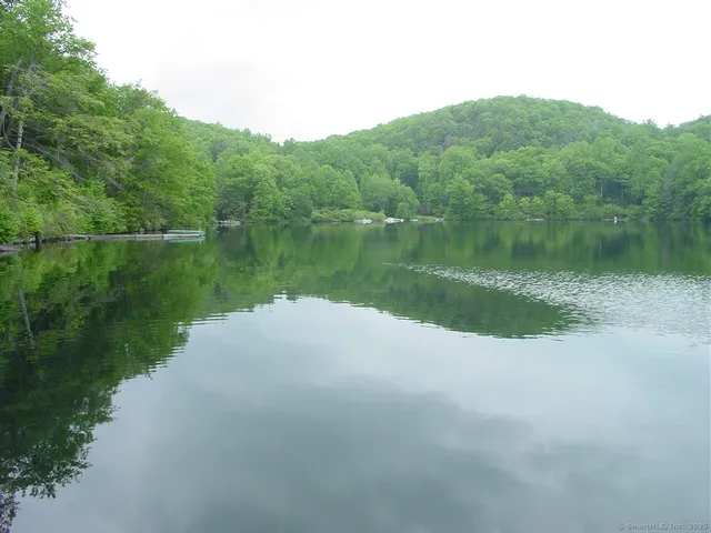 $1,395,000 | 35 Skyline Drive, Sherman, CT 06784