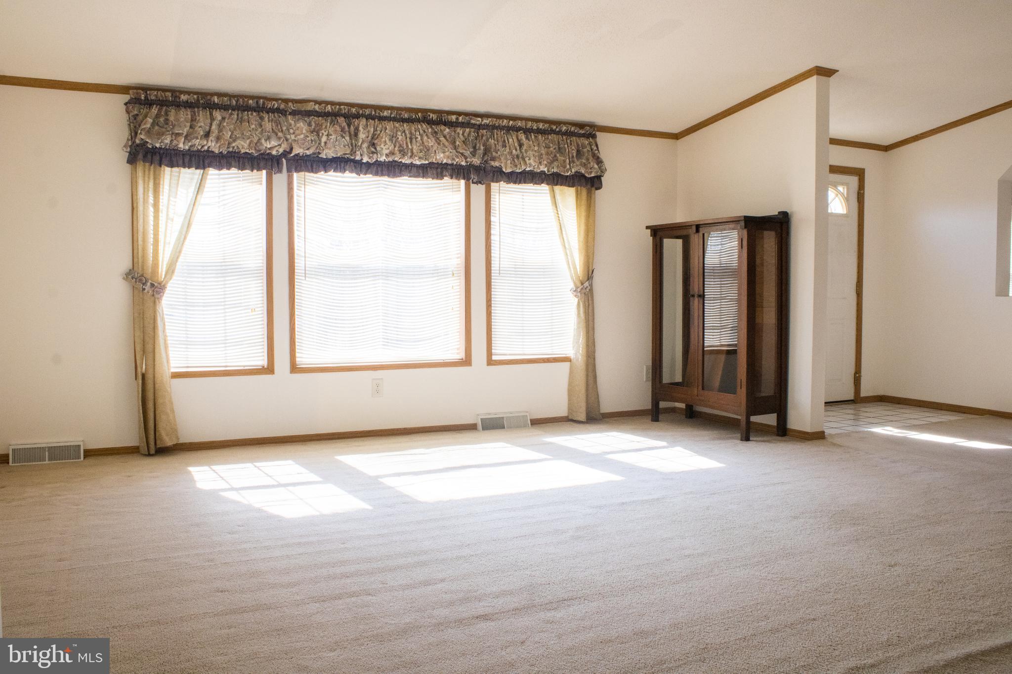 270 West Branch Road Barto, PA 19504 - Photo 14 of 52 Living Room